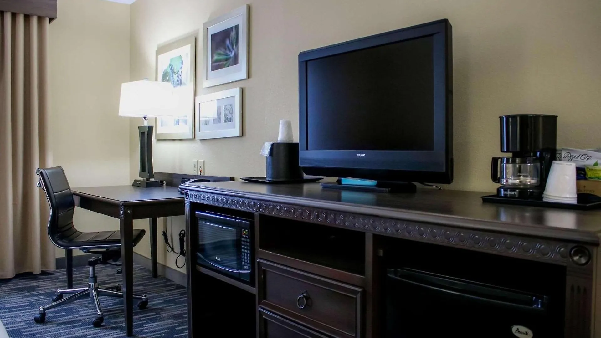 Country Inn & Suites By Radisson, Richmond West At I-64, Va
